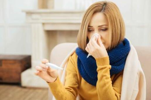 打喷嚏是过敏性鼻炎的症状吗